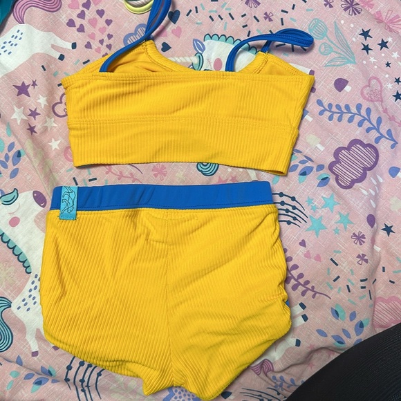 Tiger Friday CM Yellow and Blue Two-Piece - Picture 2 of 3